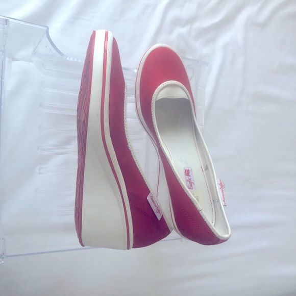American Eagle red canvas wedge heels! - Picture 1 of 4